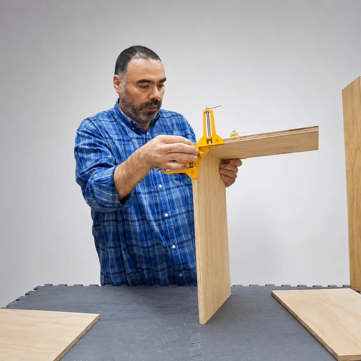 Curso presencial para aprender a fabricar un cajón peruano artesanal